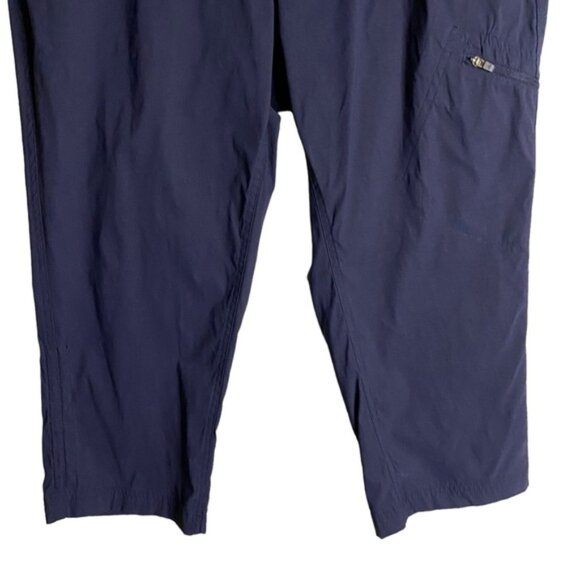 Eddie Bauer Women's Navy Rainer Capri Pants - Picture 3 of 9